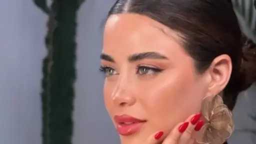 كواليس النجوم
